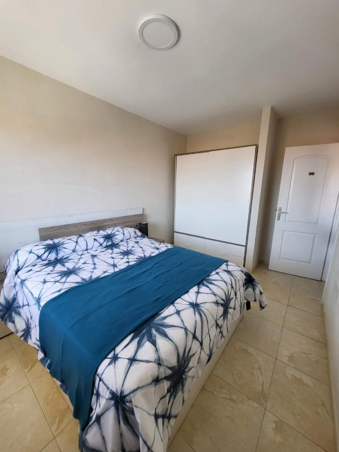 Apartamento Centrico En Candelaria, Con Piscina. Leilighet Santa Cruz de Tenerife Eksteriør bilde