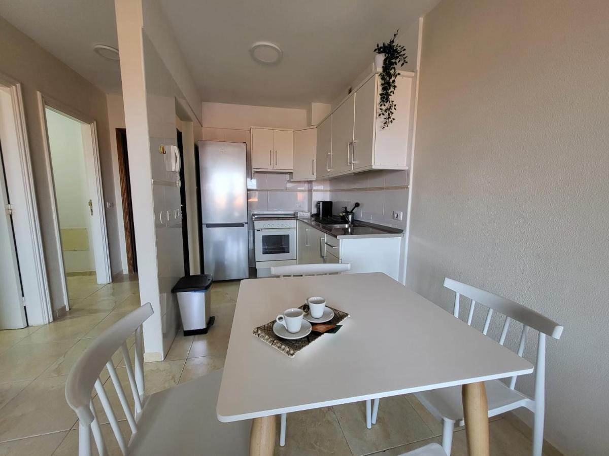 Apartamento Centrico En Candelaria, Con Piscina. Leilighet Santa Cruz de Tenerife Eksteriør bilde